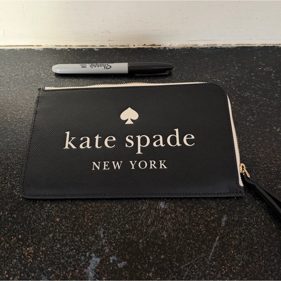 Kate Spade New York Lucy Medium L-Zip Wristlet - Picture 3 of 5
